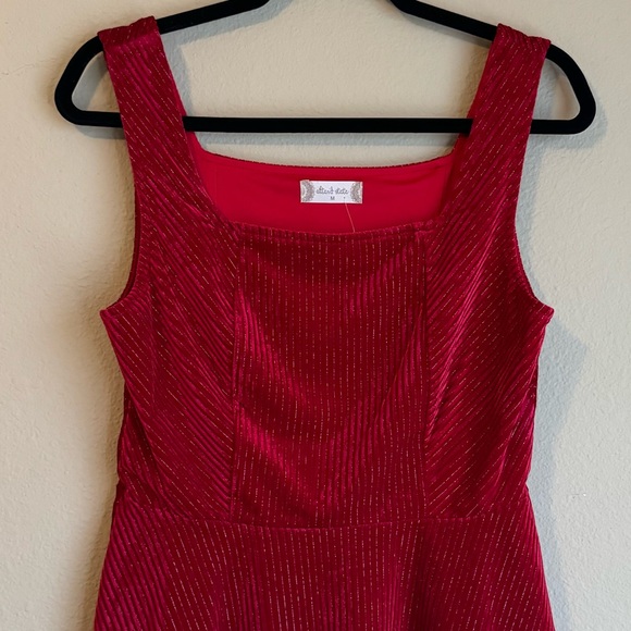 Altar’d State velvet peplum tank top - Picture 2 of 3